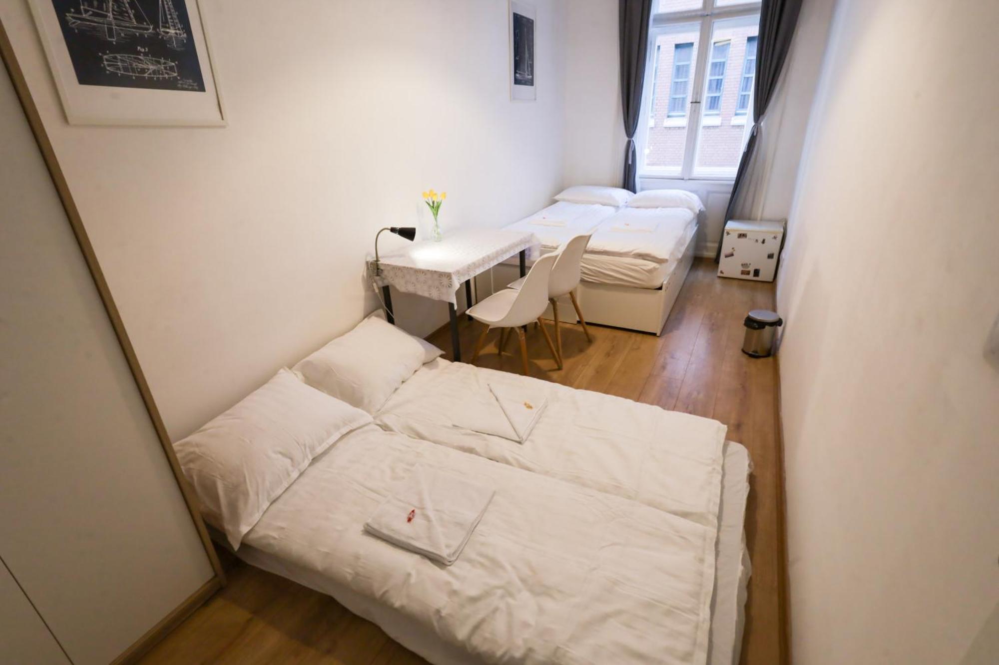 Pest-Port Apartment 4 Rooms For 16 Person Budapest Ngoại thất bức ảnh